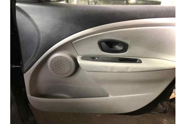 RENAULT MEGANE III BERLINA 5P Expression