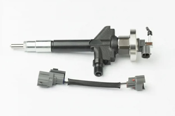 INJECTOR DCRI107850 DENSO MAZDA 6 MPV I II