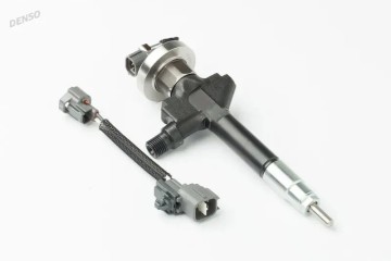 INJECTOR DCRI107850 DENSO MAZDA 6 MPV I II Part manufacturer Denso