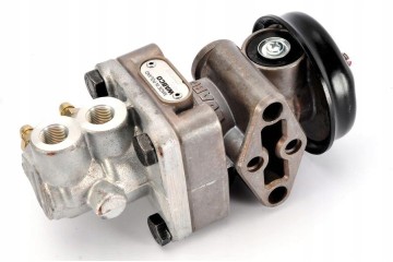 Semi trailer control valve WABCO 470 015 203 0 Quality of parts according to GVO Q original with factory logo OEM OES