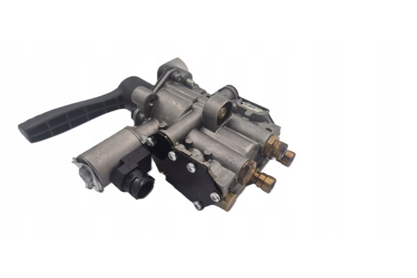 New Control valve semi trailer lifting 4630900200 Catalog number of the part 4630900200