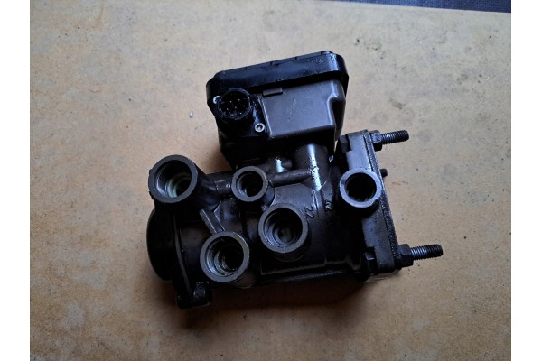 SEMI TRAILER VALVE EBS EUROPE RENAULT DXI VOLVO FH FM FL FE