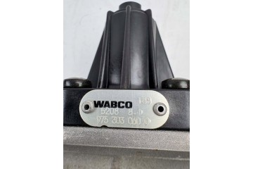 Wabco 9753030600 Pressure regulator pneumatic system Part manufacturer Wabco