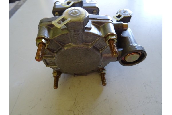 CONTROL VALVE IVECO 42106881 BOSCH 0481061225 Car type trucks