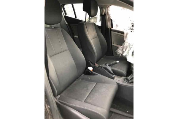 RENAULT MEGANE III BERLINA 5P Expression