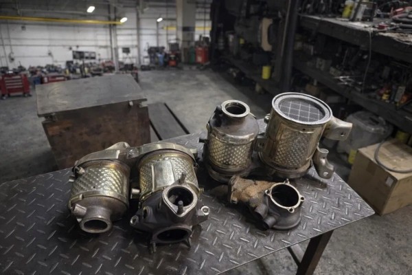 New DPF Kia Hyundai 1 6 CRDI 2 0 CRDI F02U000 C02U000 C02F140 Version European