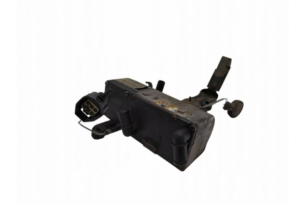 2012 Ford Focus C MAX Parking heater Webasto AV6118K463BG Part manufacturer Ford OE
