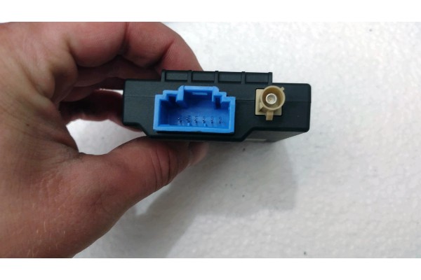 AUDI SQ7 4M 4 0 TDI LIFT WEBASTO PARKING HEATER CONTROLLER PILOT Catalog number of the part AUDI SQ7 4M 4 0 TDI LIFT WEBASTO OGR