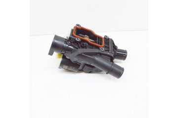 Carcasa del termostato FORD MONDEO MK5 2264810 DS7Q-8A586-AB ORIGINAL