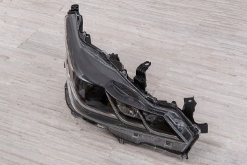 TOYOTA COROLLA XII E21 SEDAN 2019 FRONT LAMP RIGHT 8113002T30 EAN GTIN 5905226016673