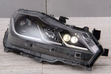 Faro delantero Toyota Corolla XII E21 2019 Derecho