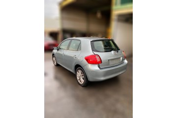 TOYOTA AURIS (E15) Luna