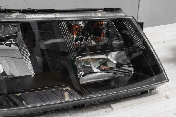 Faro de Tuning para Fiat Freemont Negro Izquierdo/Derecho 2011-2015