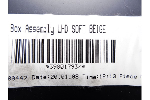 39801793 GUANTERA VOLVO XC60 Kinetic AWD 2009 39801793 211736 VOLVO - 1