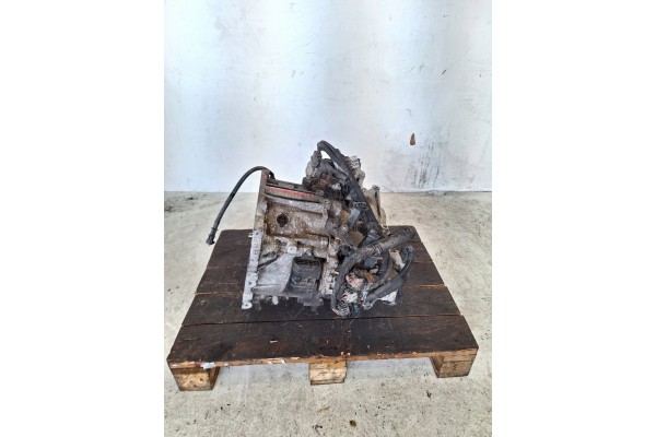 HYUNDAI I40 LIFT 15 GEARBOX 1 7 CRDI D26U