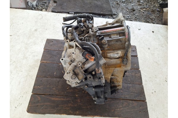 HYUNDAI I40 LIFT 15 GEARBOX 1 7 CRDI D26U Version English