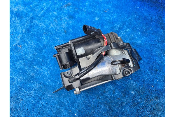 MERCEDES COMPRESSOR SUSPENSION COMPRESSOR AIRMATIC A2133200104 Car type passenger cars