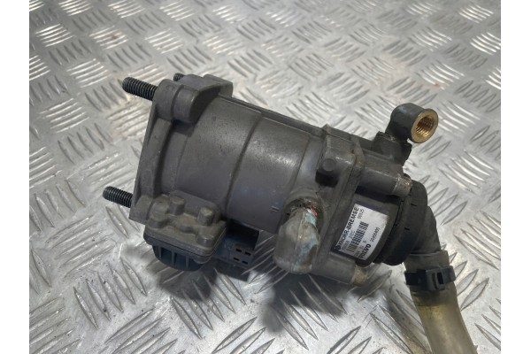 BRAKE MASTER VALVE VOLVO FH13 400 EURO 4 D13A400 20456400 Catalog number of the part ZAWOR GOWNY HAMULCA VOLVO FH13 400 EURO 4 D