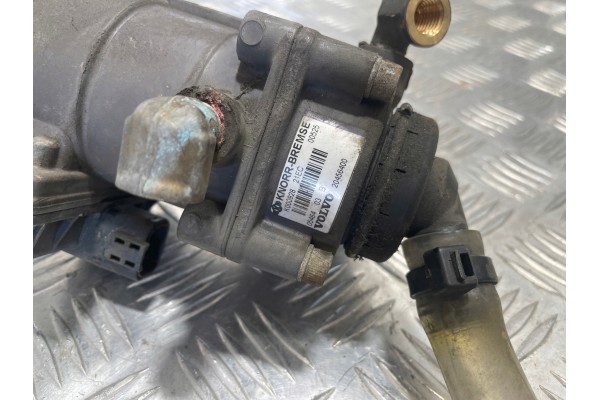 BRAKE MASTER VALVE VOLVO FH13 400 EURO 4 D13A400 20456400 Part manufacturer Volvo OE