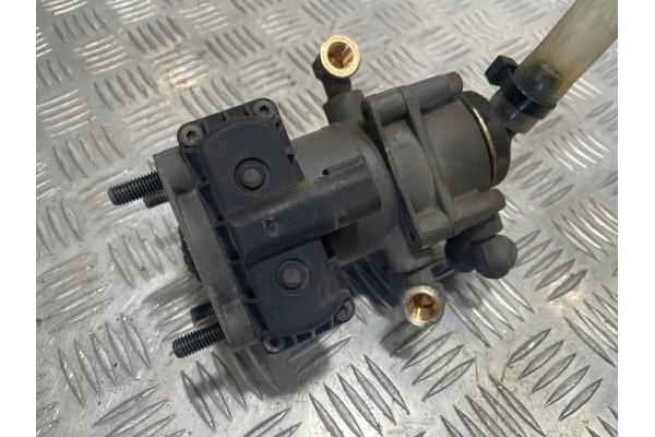 BRAKE MASTER VALVE VOLVO FH13 400 EURO 4 D13A400 20456400 Car type trucks