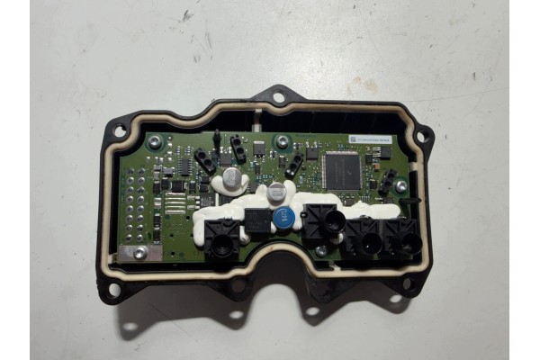 Electronics Dehumidifier Valve Module Mercedes Actros MP4 Catalog number of the part Elektronika Modu Zaworu Osuszacza Mercedes 