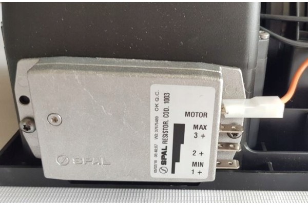 BOVA BLOWER SPAL 006 B40 22 24V WITH 3 STAGE REGULATION 1100M3 G Car type buses trucks cargo vans