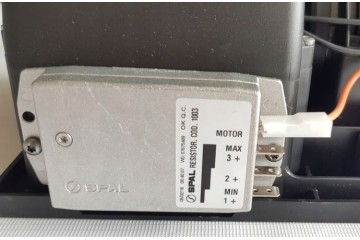 BOVA BLOWER SPAL 006 B40 22 24V WITH 3 STAGE REGULATION 1100M3 G Car type buses trucks cargo vans