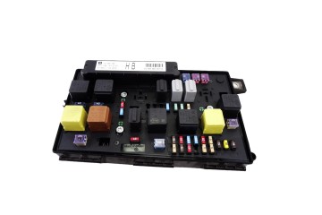 13206754 CAJA RELES / FUSIBLES OPEL ASTRA H TWIN TOP