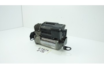 MERCEDES W205 W213 W253 SUSPENSION COMPRESSOR A2133202804 Catalog number of the part MERCEDES W205 W213 W253 KOMPRESOR ZAWIESZEN