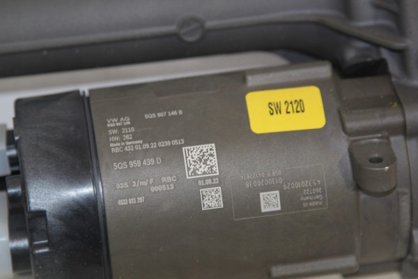 5QS959439D New Volkswagen Car type passenger cars