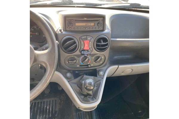 FIAT I DOBLÒ CARGO 1.3 JTD SX Furgón