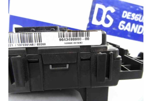 9643498980 CAJA RELES / FUSIBLES CITROEN BERLINGO 2.0 HDi 600 Furg. 2003 9643498980 165979 CITROEN - 2
