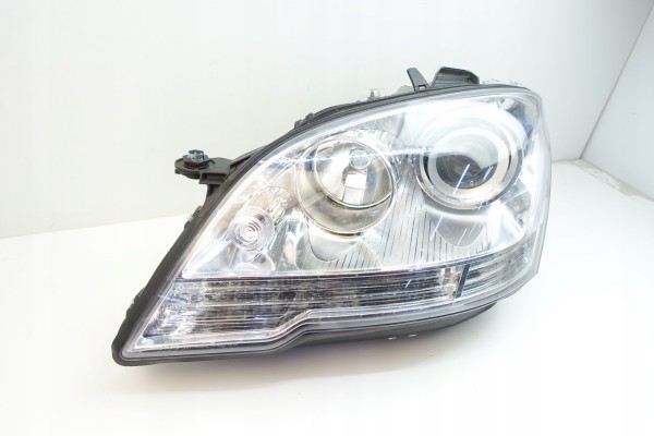 TYC 20 12162 05 2 Headlight Mercedes Benz CLASS M LEFT Part manufacturer TYC