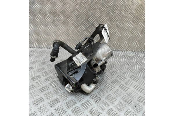 Calefactor estacionario Webasto para Ford S-Max AG9N-18K463-AD 9022811B usado 4