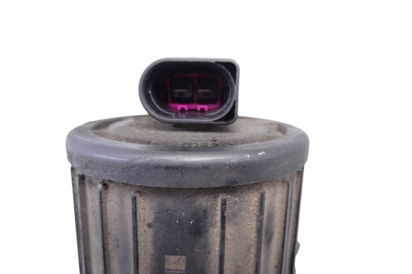 06A959253B VALVULA AIRE ADICIONAL AUDI A3 (8L) 1.8 Ambiente 2002 06A959253B 213095 AUDI - 2