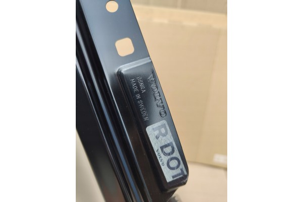 MUDGUARD LEFT FRONT VOLVO S90 V90 PLUG IN HYBRID NEW ORG 32405564 Catalog number of the original 32405564