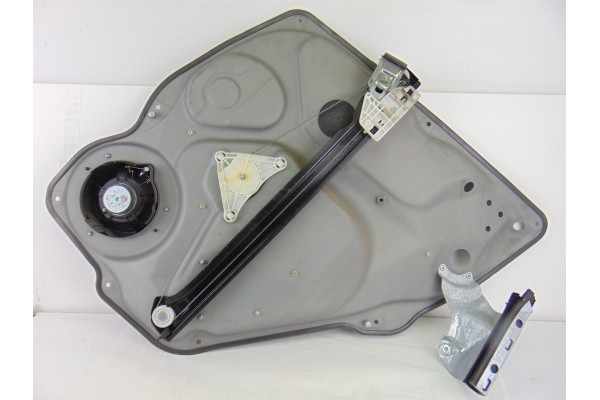 A1697301579 ELEVALUNAS TRASERO IZQUIERDO MERCEDES-BENZ CLASE B (BM 245)