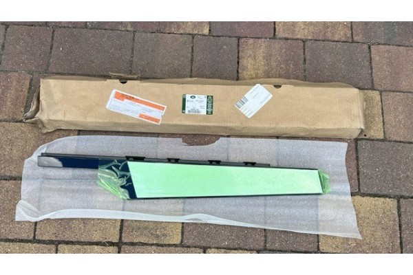 LR RANGE ROVER SPORT L494 Finishing strip left door LR118291 NEW