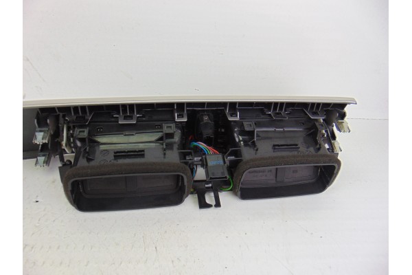 9218552 REJILLA AIREADORA BMW SERIE 3 TOURING (F31) 318d 2014 9218552 198229 BMW - 2