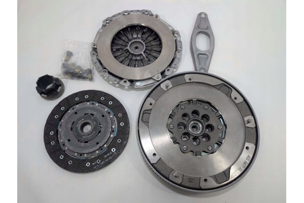 Schaeffler LuK 600 0296 00 BMW Two Mass Wheel Clutch Kit Version European