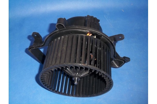 Ventilador interior original Peugeot OE 6441.CP usado 4
