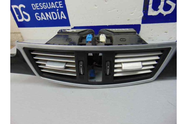 A2128302554 REJILLA AIREADORA MERCEDES-BENZ CLASE E (BM 212) FAMILIAR