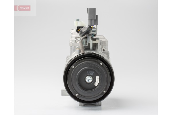 Compresor de aire acondicionado Denso DCP50125 usado 4