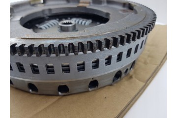 SACHS SMART CABRIO CITY COUPE 0 6 98 04 DMF CLUTCH Product weight with unit packaging 19 kg