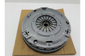 SACHS SMART CABRIO CITY COUPE 0 6 98 04 DMF CLUTCH Car type passenger cars