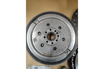 OUTLET Clutch sets LUK 600 0140 00 Part manufacturer Schaeffler LuK