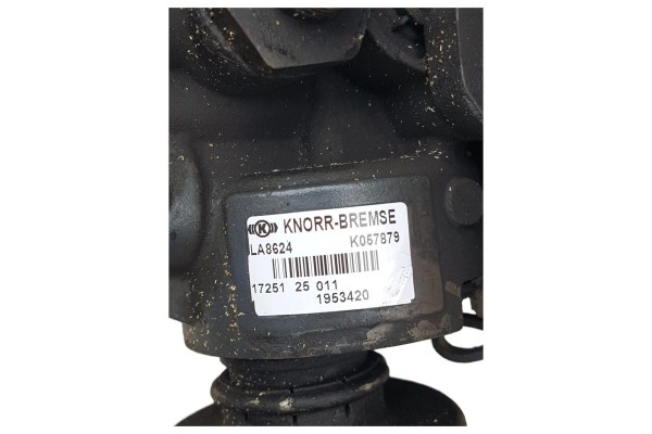 Base del Secador de Aire Octopus Daf LF Euro 6 1953420 usado 4