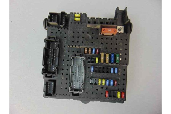 30728512 CAJA RELES / FUSIBLES VOLVO XC90