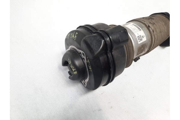 PORSCHE CAYENNE 9Y FRONT RIGHT SHOCK ABSORBER 9Y0616040C Car type passenger cars