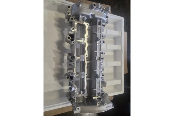 New cover for Fiat Ducato 2 2 JTD 46351346 camshaft housing Catalog number of substitutes 46351346 5801835397 5802363686 5003888